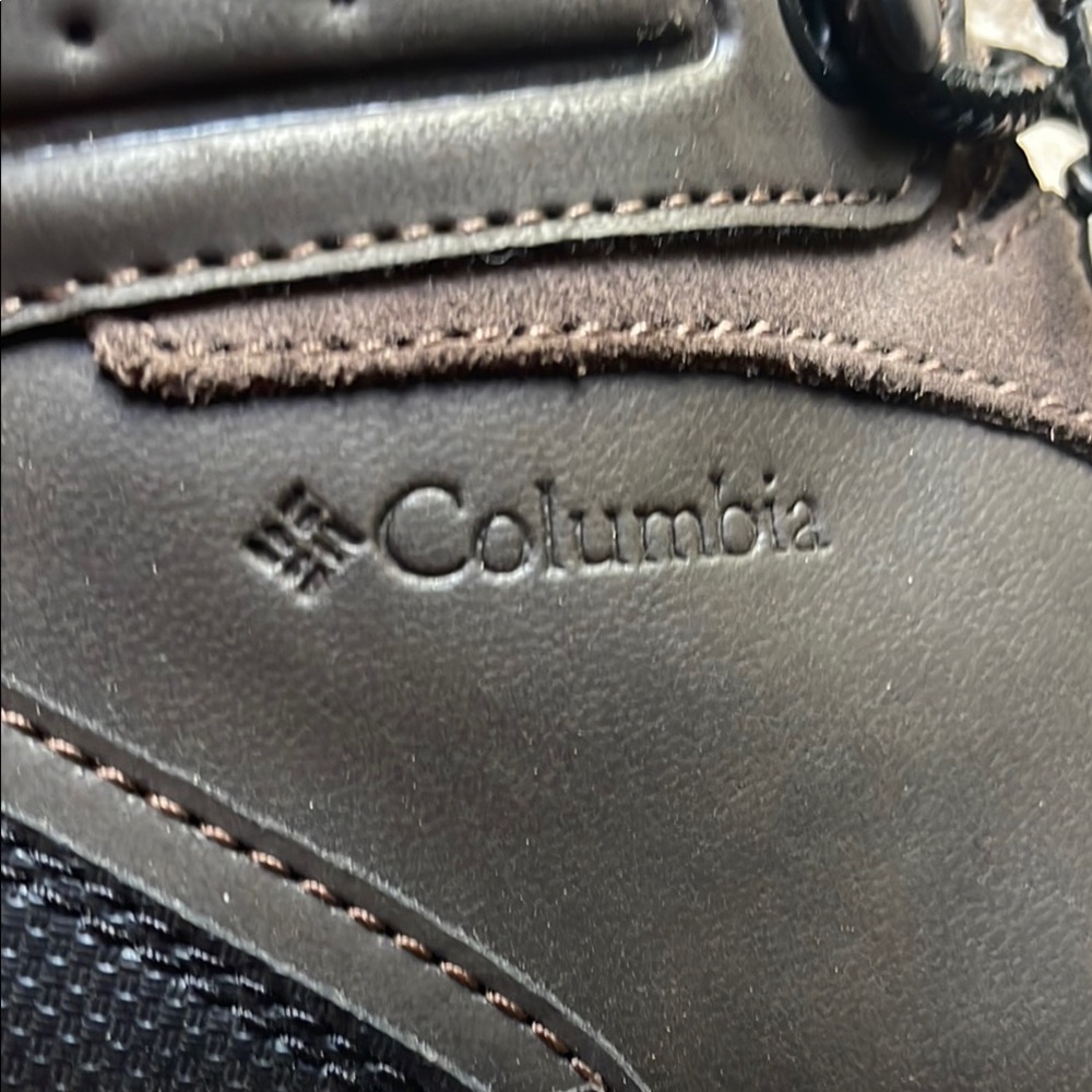 Columbia 8 Brown and Black Outdoor Boots with Ankle Support - Picture 5 of 11